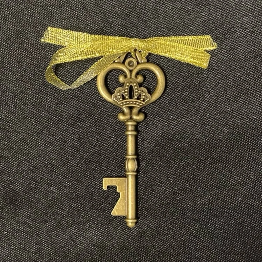 NWOT Antique Style Gold Skeleton Key Bottle Opener